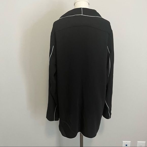 Aritzia Babaton Rena Blouse Black - Picture 12 of 15